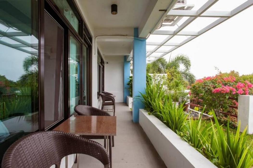 Casa Noah Hotel Tagaytay City Kültér fotó
